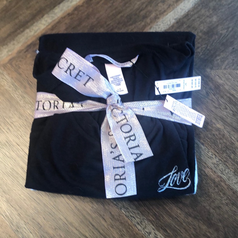 Victoria’s Secret Lounger Matching Panama Set